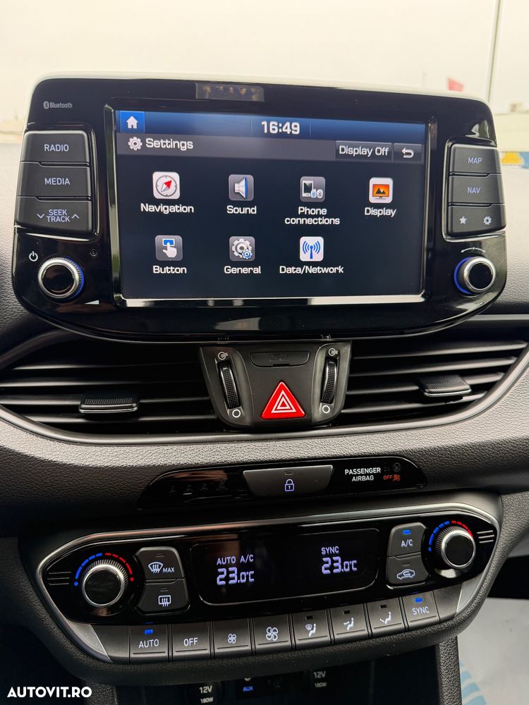 Hyundai i30 1.6 CRDI Premium - 9