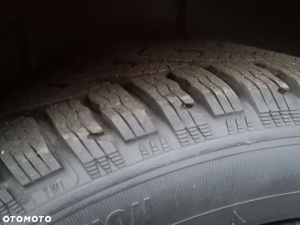 Lancia Ypsilon 1.2 8V Black&Red S&S - 24