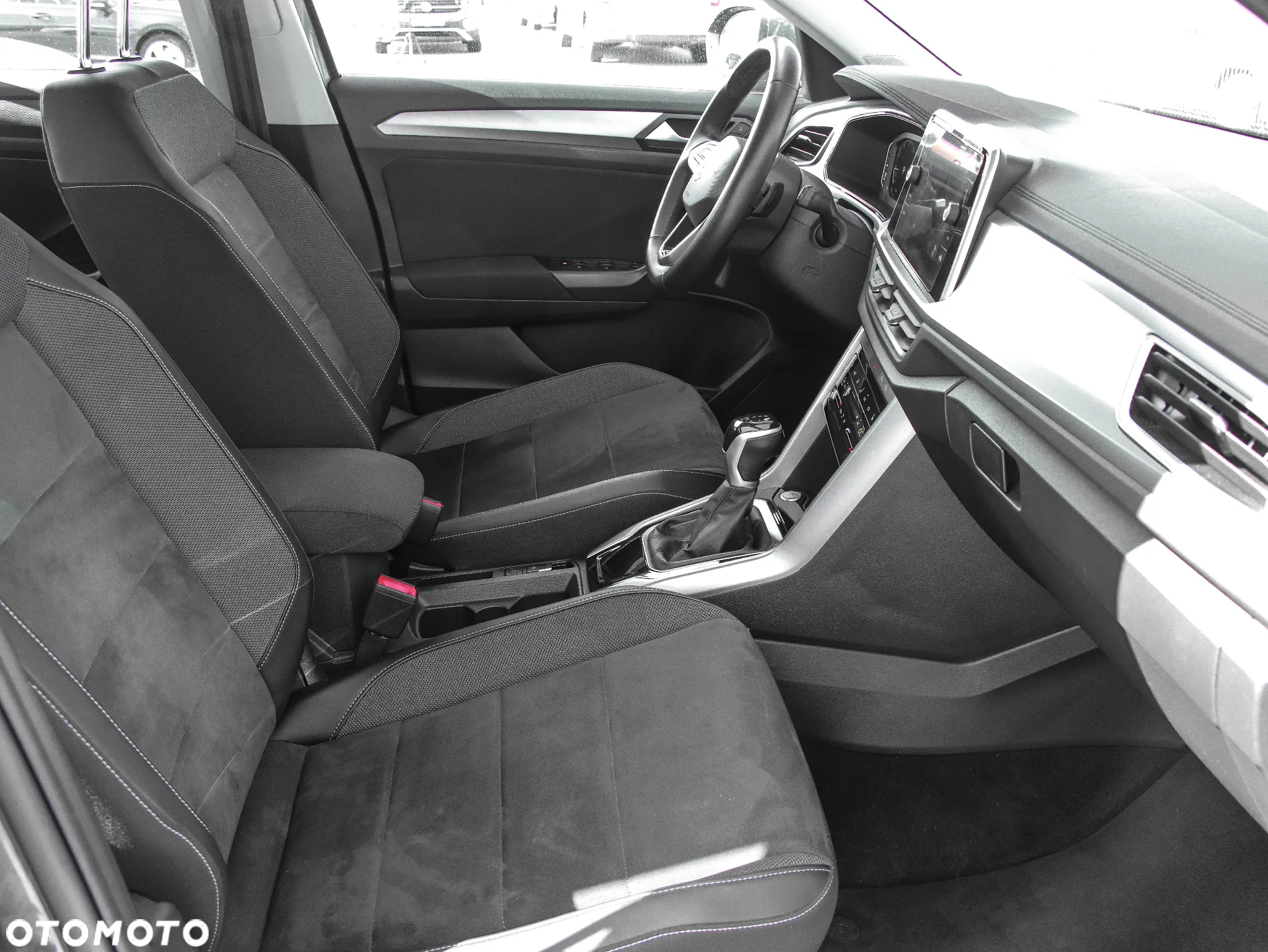 Volkswagen T-Roc 1.5 TSI Style DSG - 13