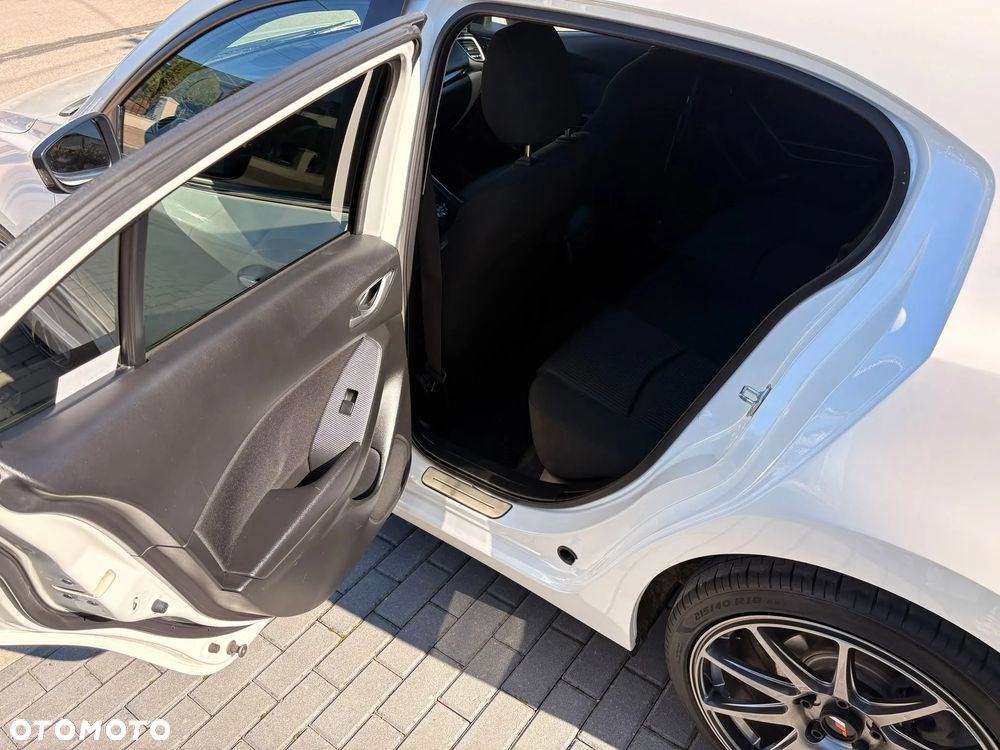 Mazda 3 - 12