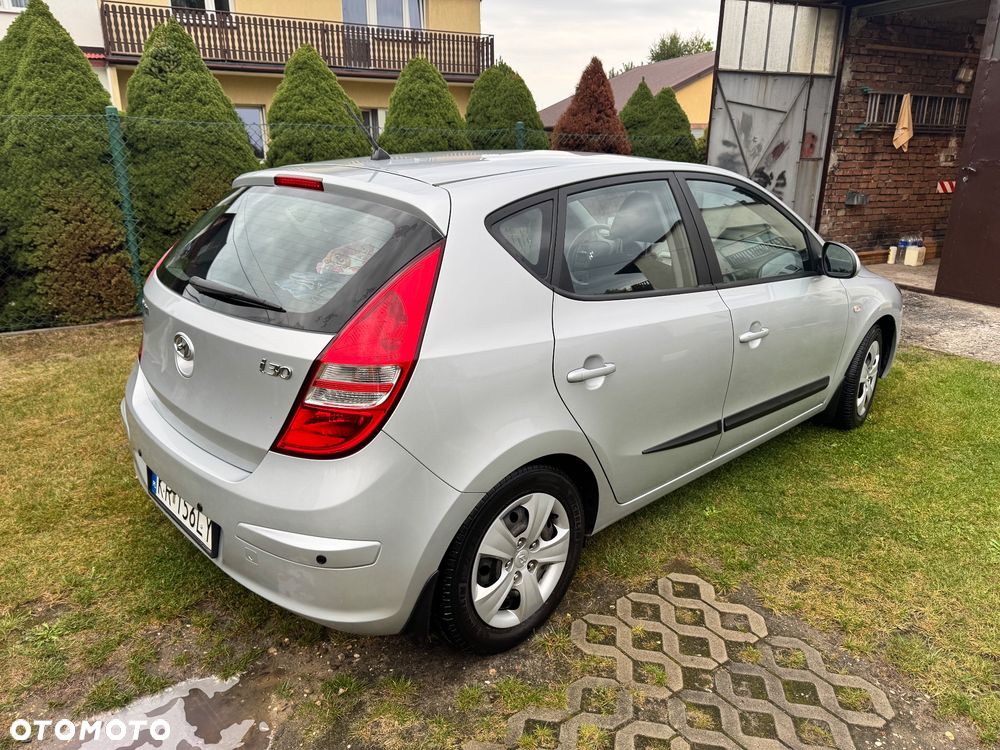 Hyundai i30 1.4 Comfort - 9
