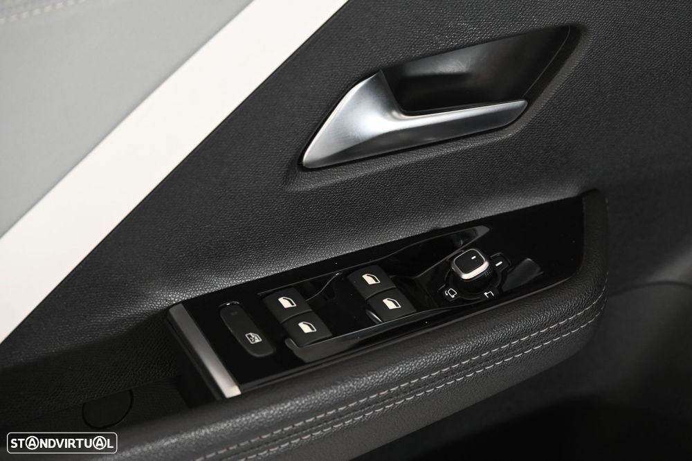 Opel Astra 1.2 T Elegance - 17