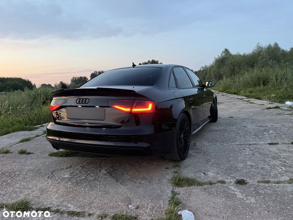 Audi A4 Limousine 2.0 TDI - 12