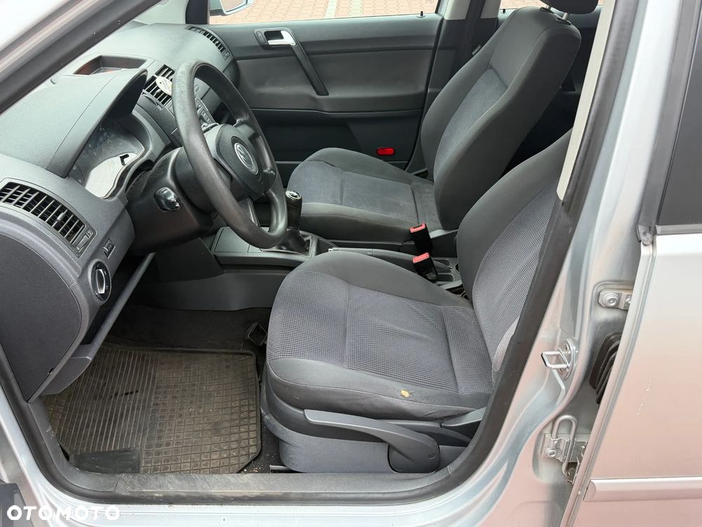 Volkswagen Polo - 10