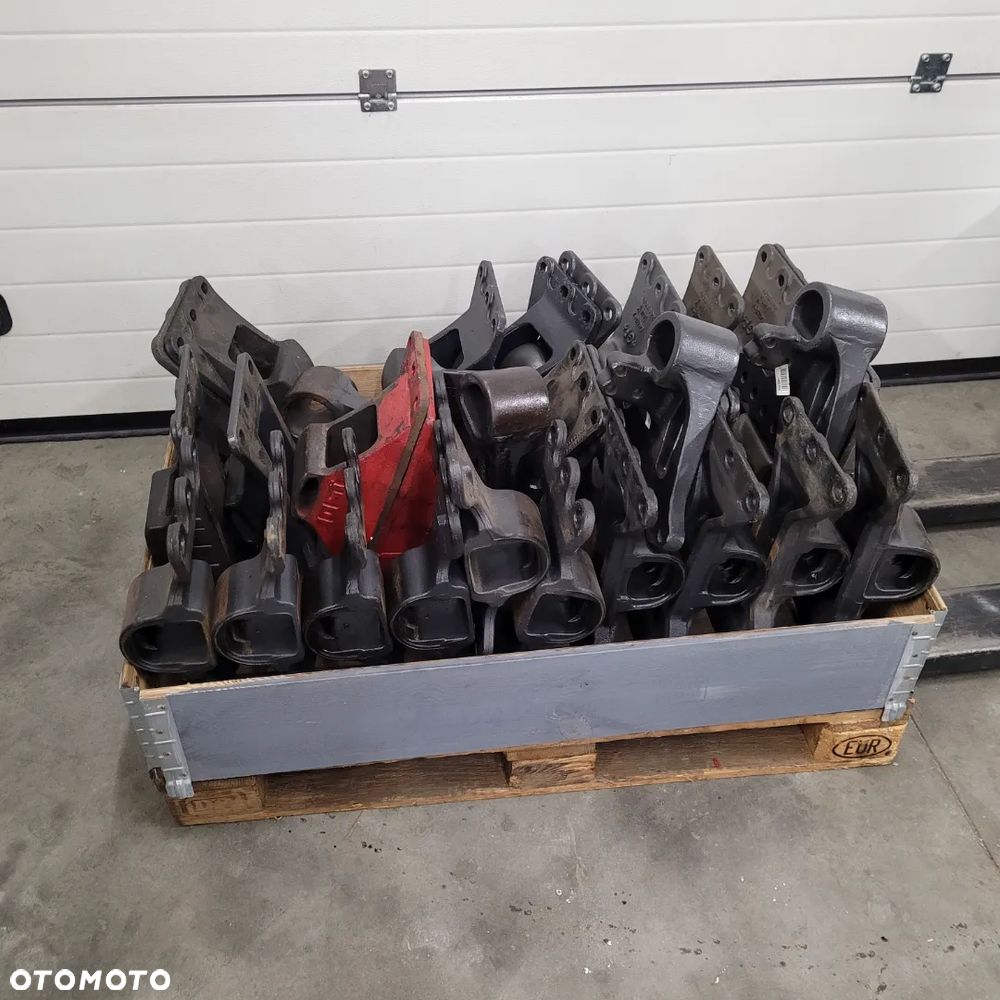 ŁAPY MOCOWANIE SIODŁA JOST SCANIA 1517128 1517129 - 6