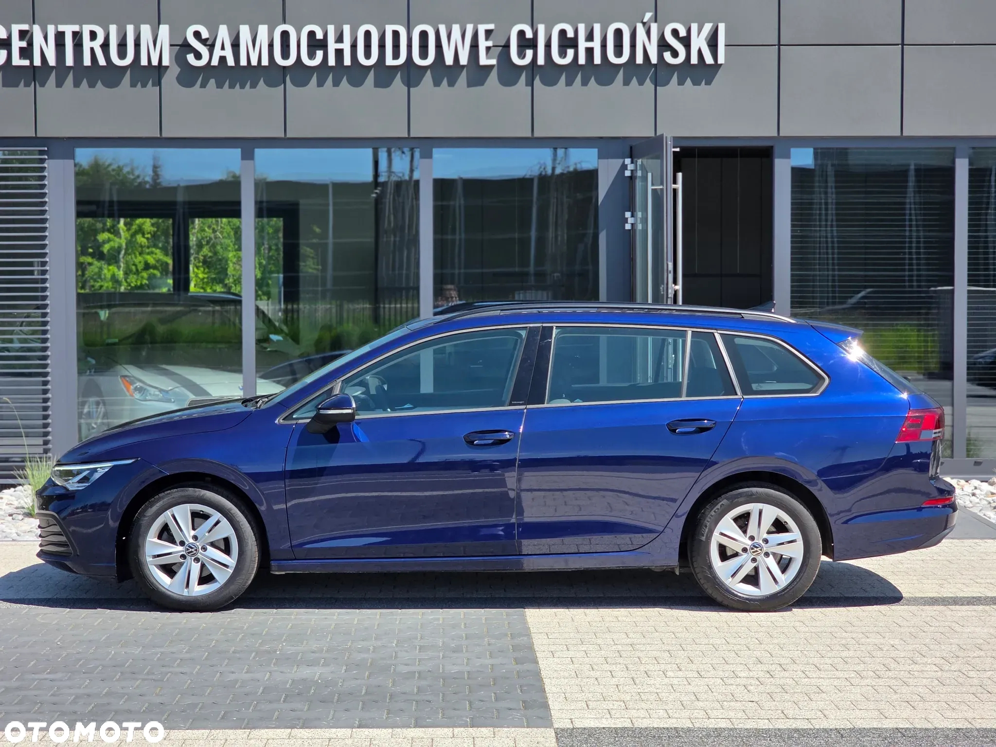 Volkswagen Golf - 11