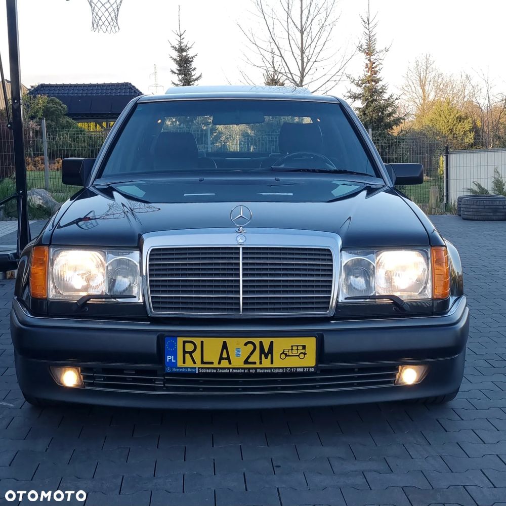 Mercedes-Benz W124 (1984-1993) - 39