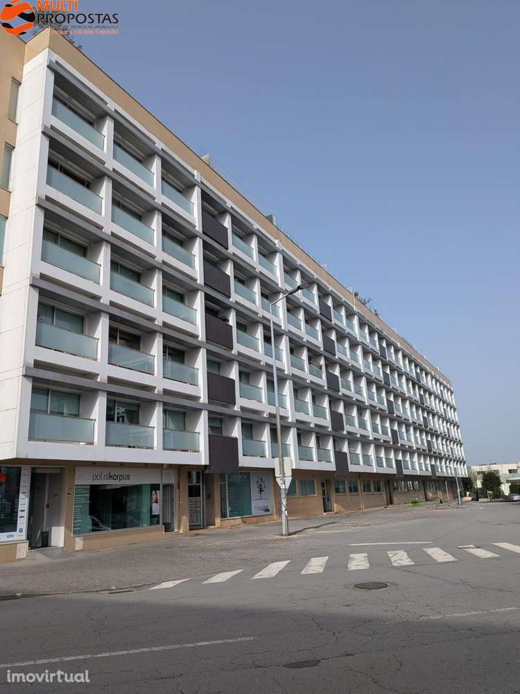 T2 C/ TERRAÇO - S. VICENTE (D.DIOGO) - Grande imagem: 2/40