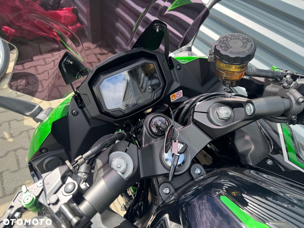 Kawasaki Ninja 1000 SX - 10