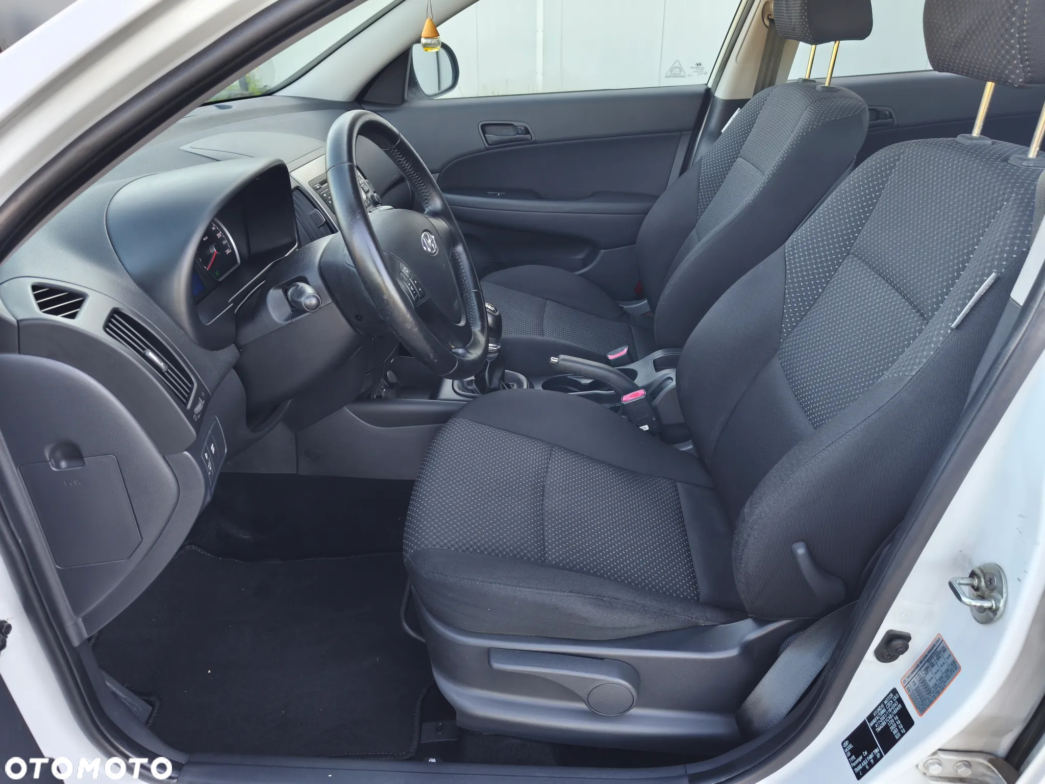 Hyundai i30 1.4 Comfort EU5 - 37