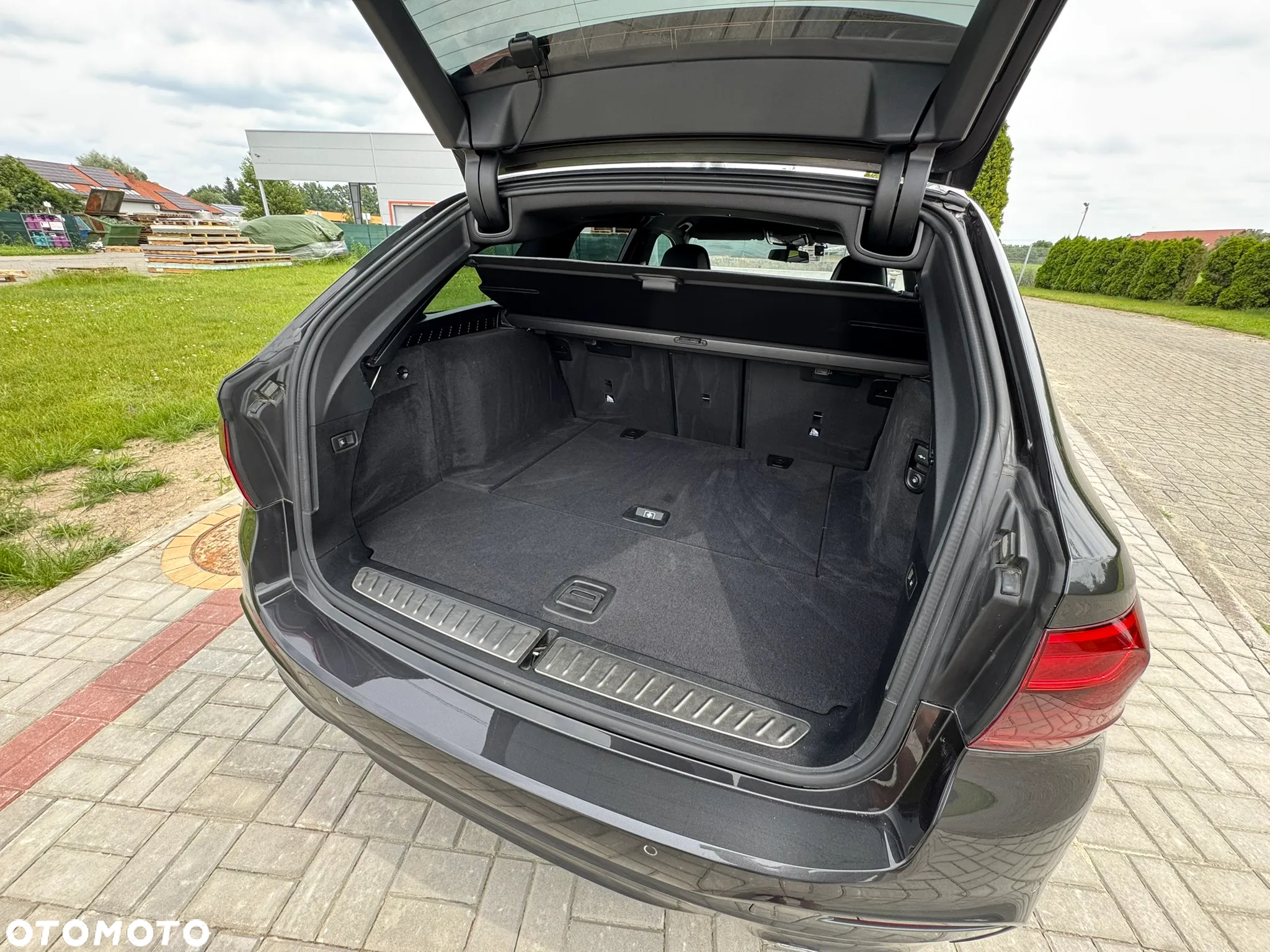 BMW Seria 5 520d xDrive M Sport sport - 4