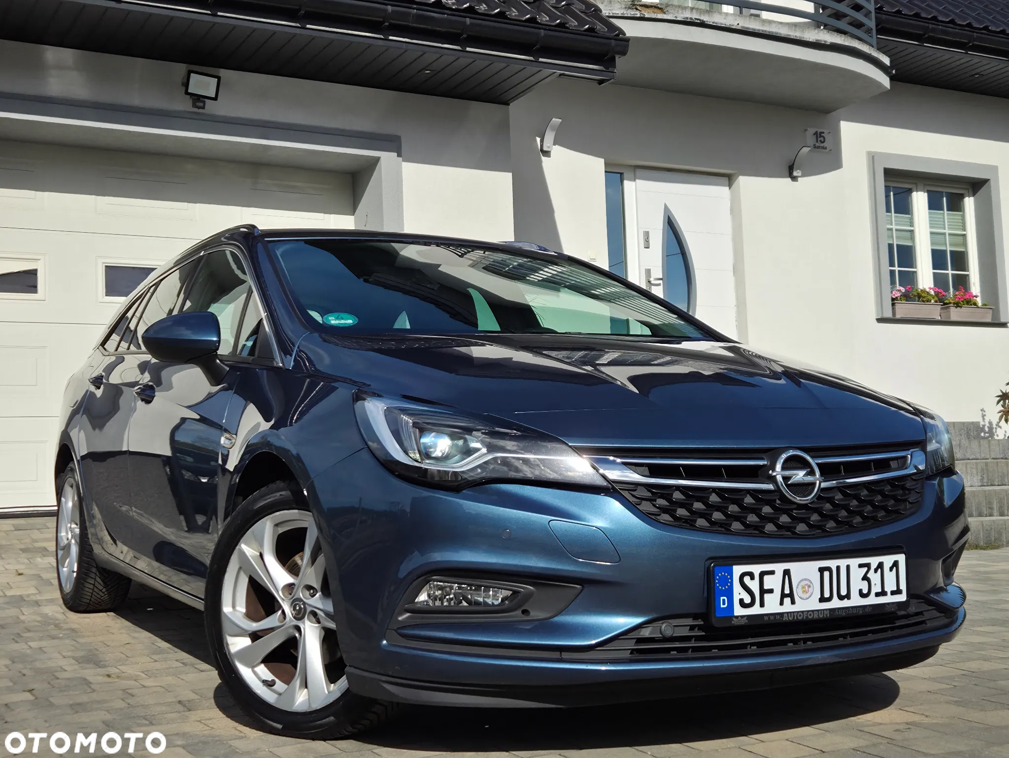 Opel Astra 1.4 Turbo Sports Tourer Innovation - 2