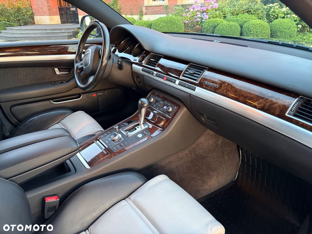 Audi A8 - 22