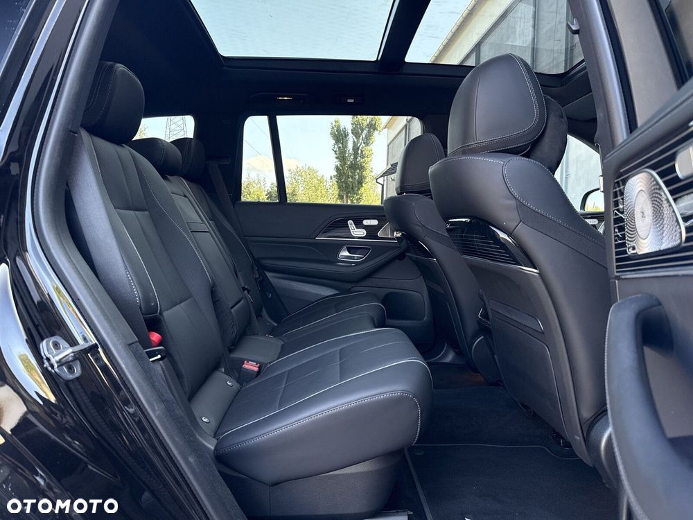 Mercedes-Benz GLS - 11
