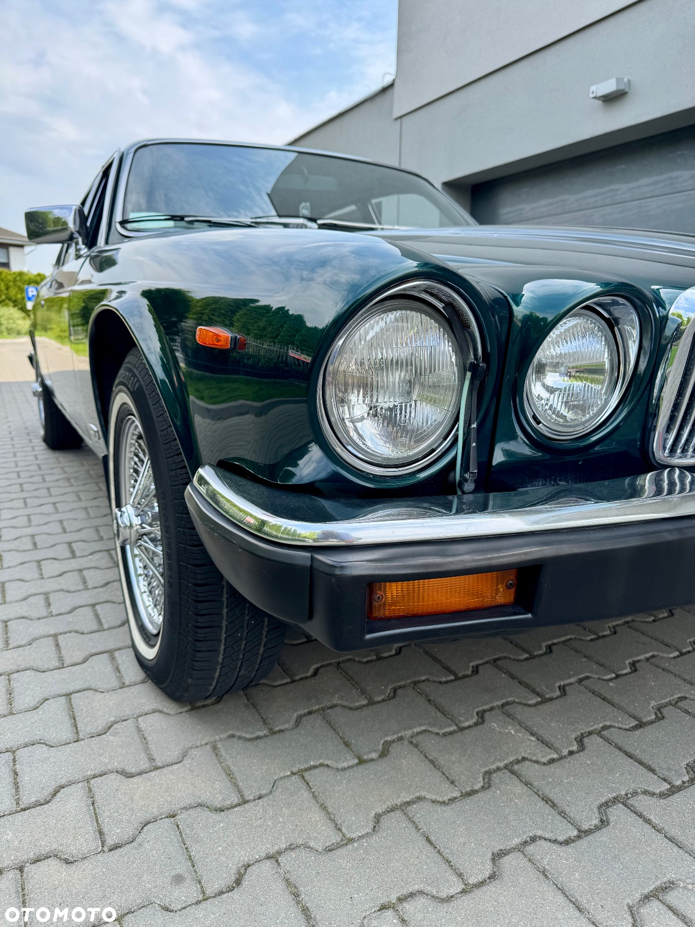 Jaguar XJ - 17