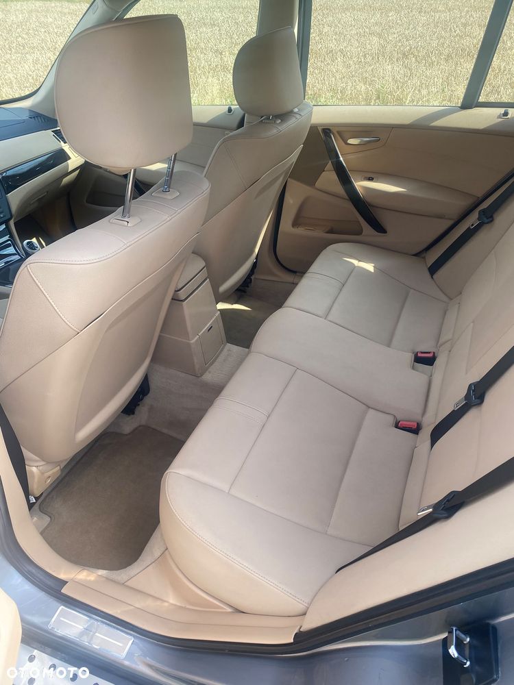 BMW X3 2.0d - 17