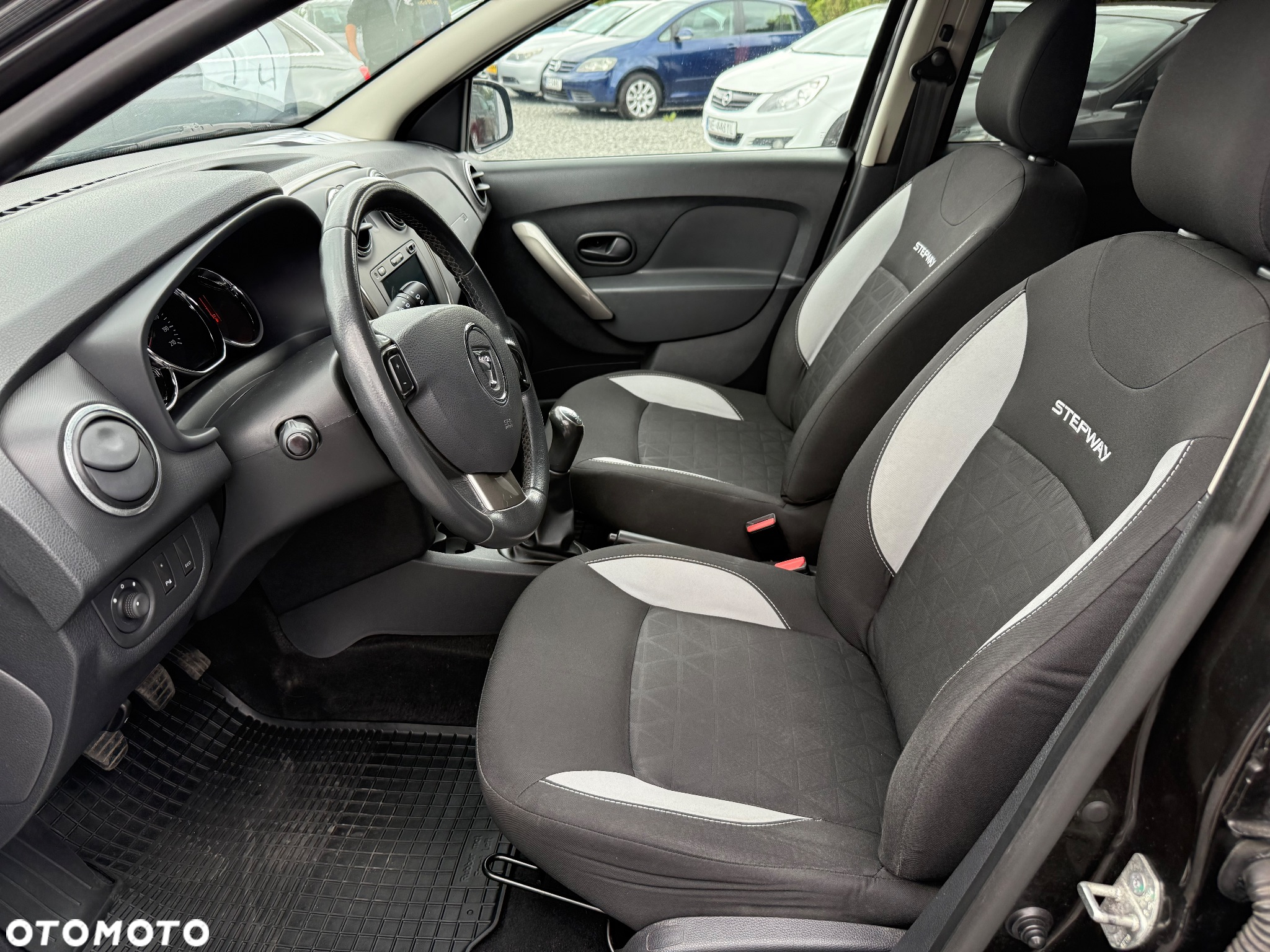 Dacia Sandero 0.9 TCe SL Celebration - 4