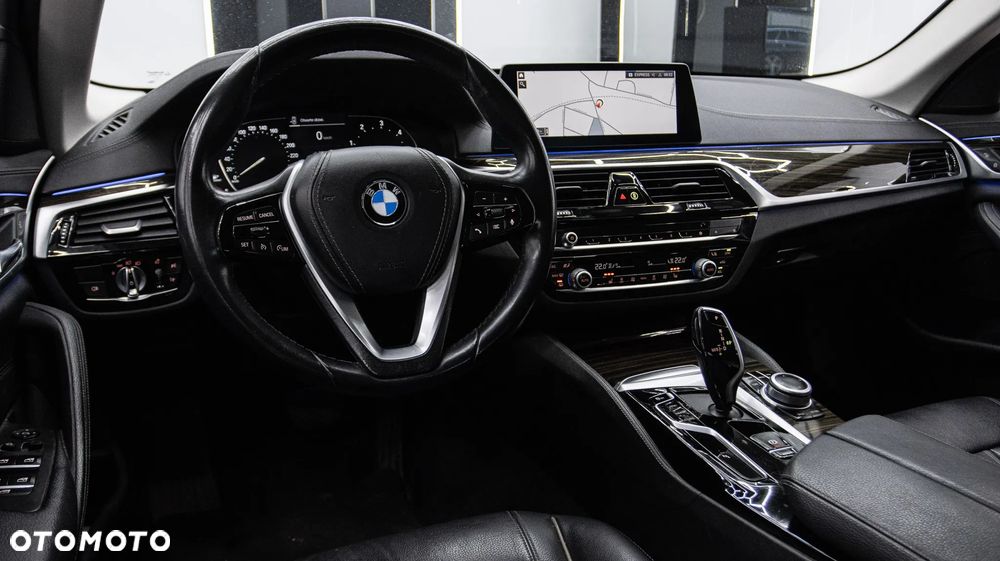 BMW Seria 5 520d xDrive Luxury Line - 10