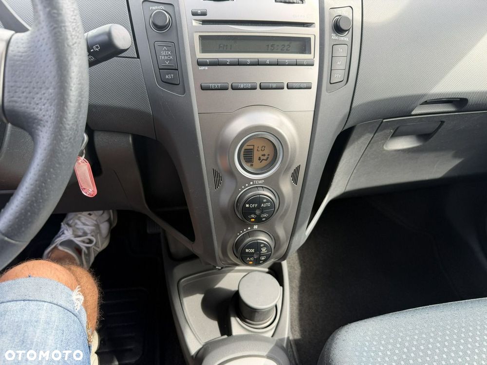 Toyota Yaris 1.33 VVT-i Multi Mode Sol - 13