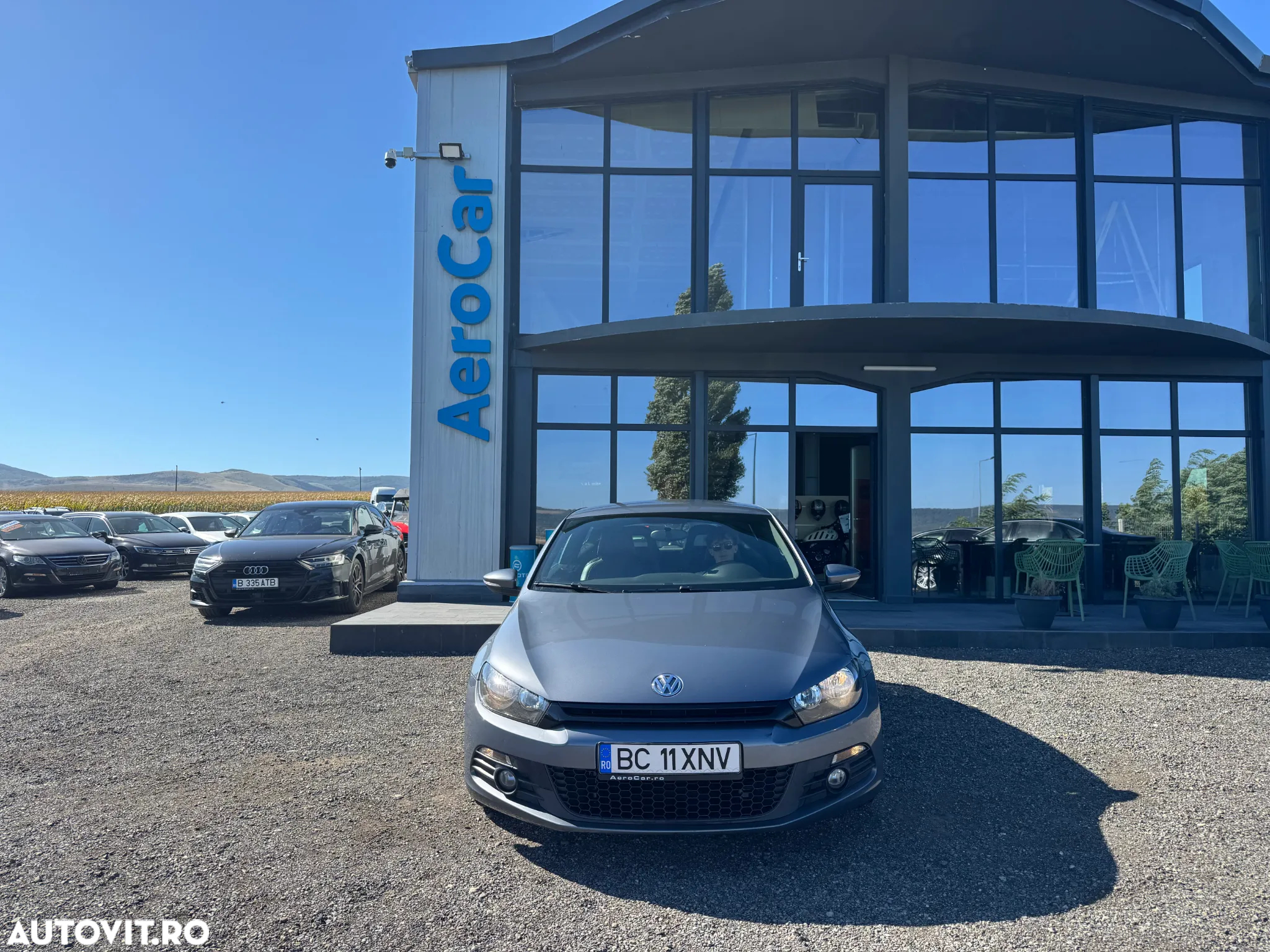 Volkswagen Scirocco 2.0 TDI DPF DSG - 2