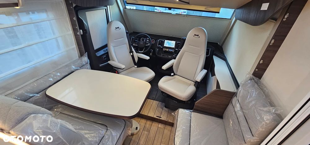 McLOUIS NEVIS 879G - 7