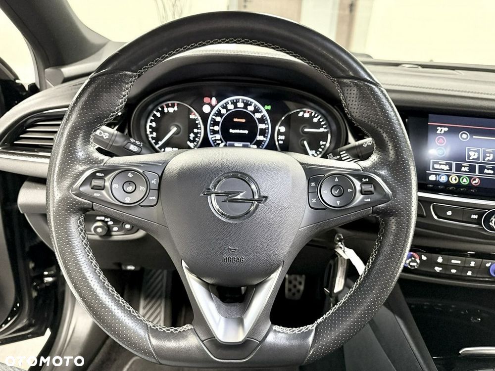 Opel Insignia - 18
