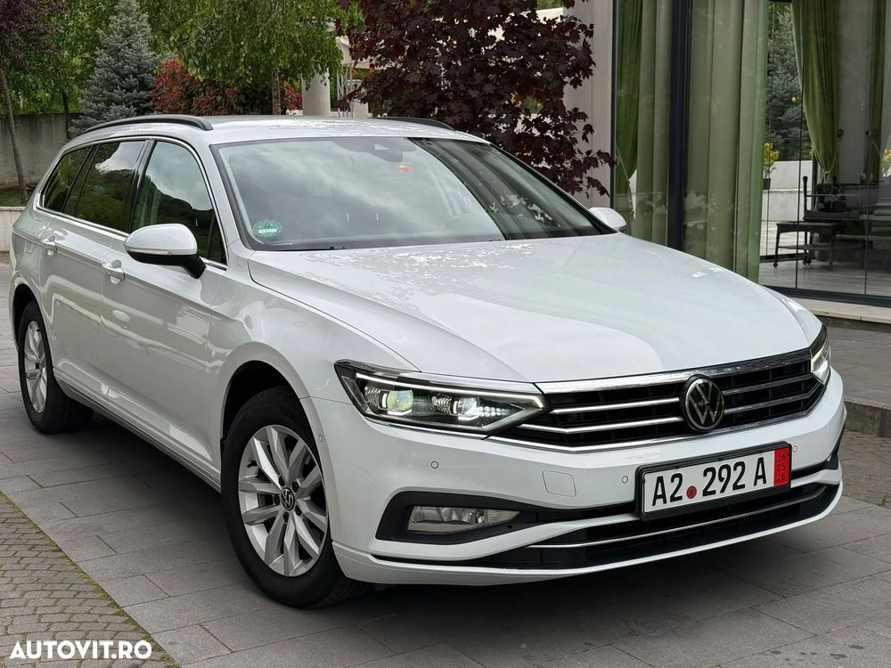 Volkswagen Passat 2.0 TDI SCR DSG Business - 1