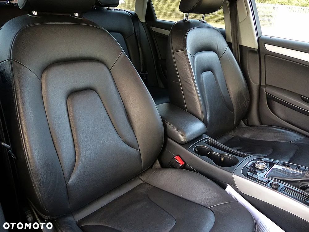 Audi A4 Avant 2.0 TDI DPF clean diesel multitronic S line Sportpaket - 26