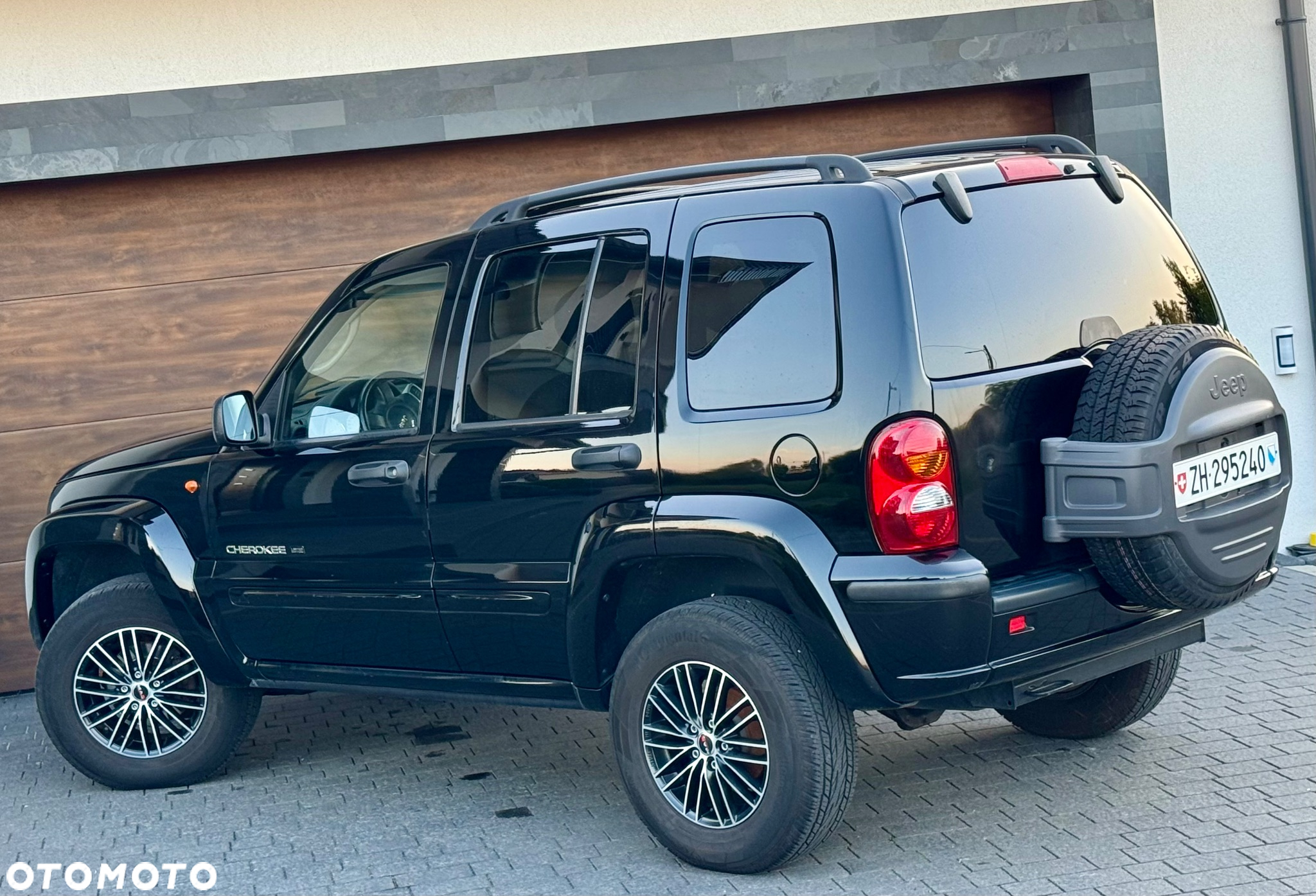 Jeep Cherokee 3.7L Limited - 8