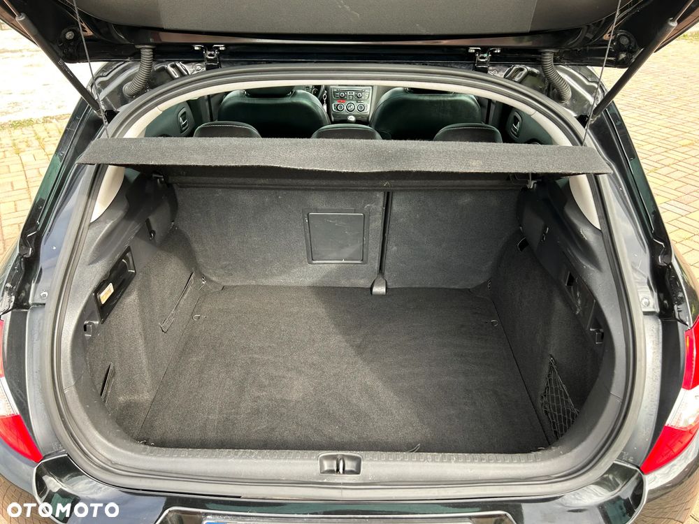 Citroën C4 HDi 150 Exclusive - 27