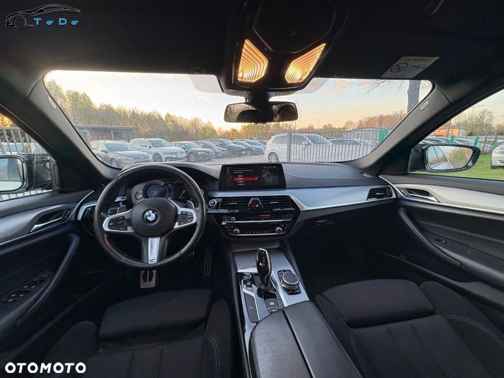 BMW Seria 5 520d M Sport sport - 25
