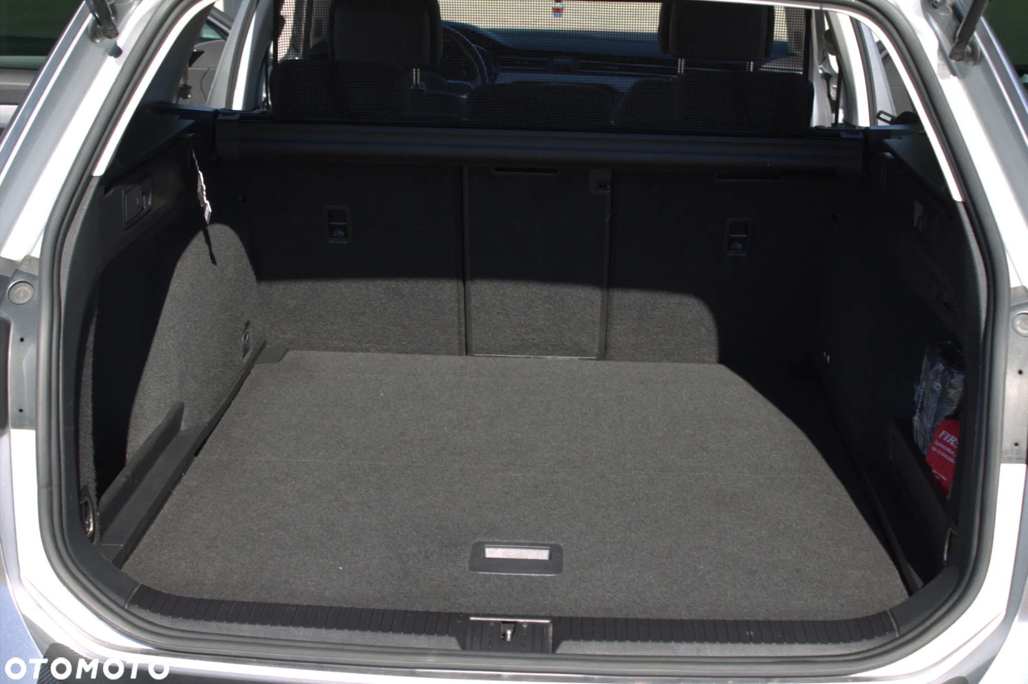 Volkswagen Passat Variant 2.0 TDI SCR DSG Business - 37
