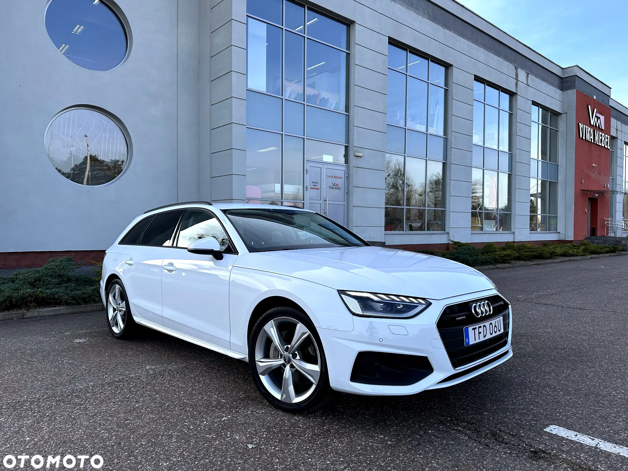 Audi A4 Avant 40 TDI quattro S tronic S line - 18