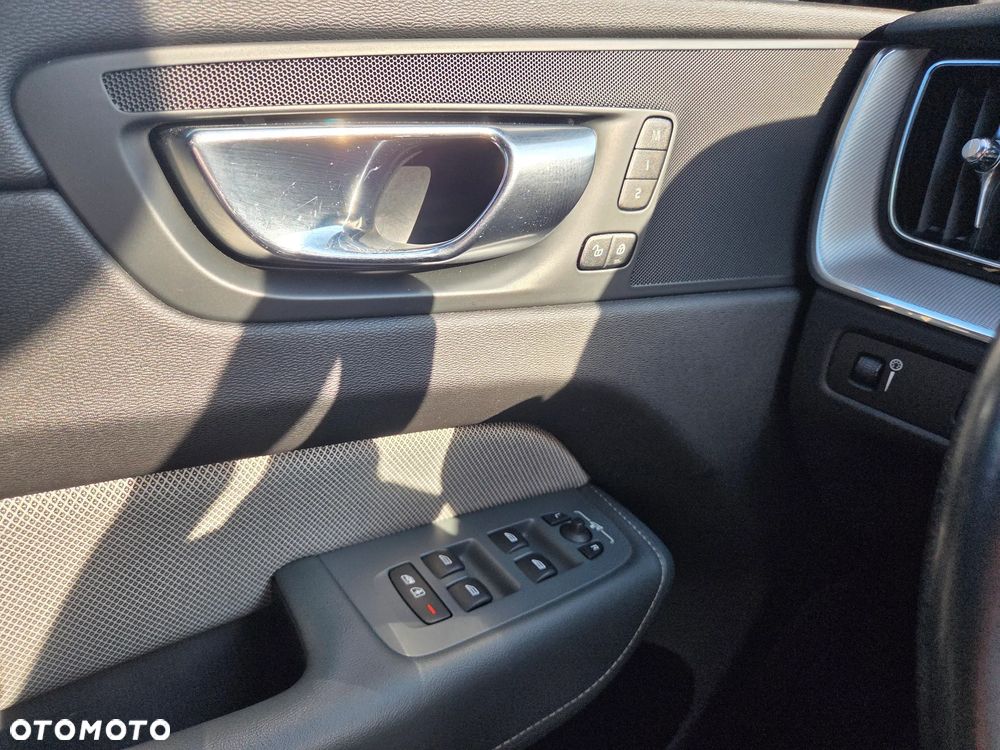Volvo XC 60 - 11