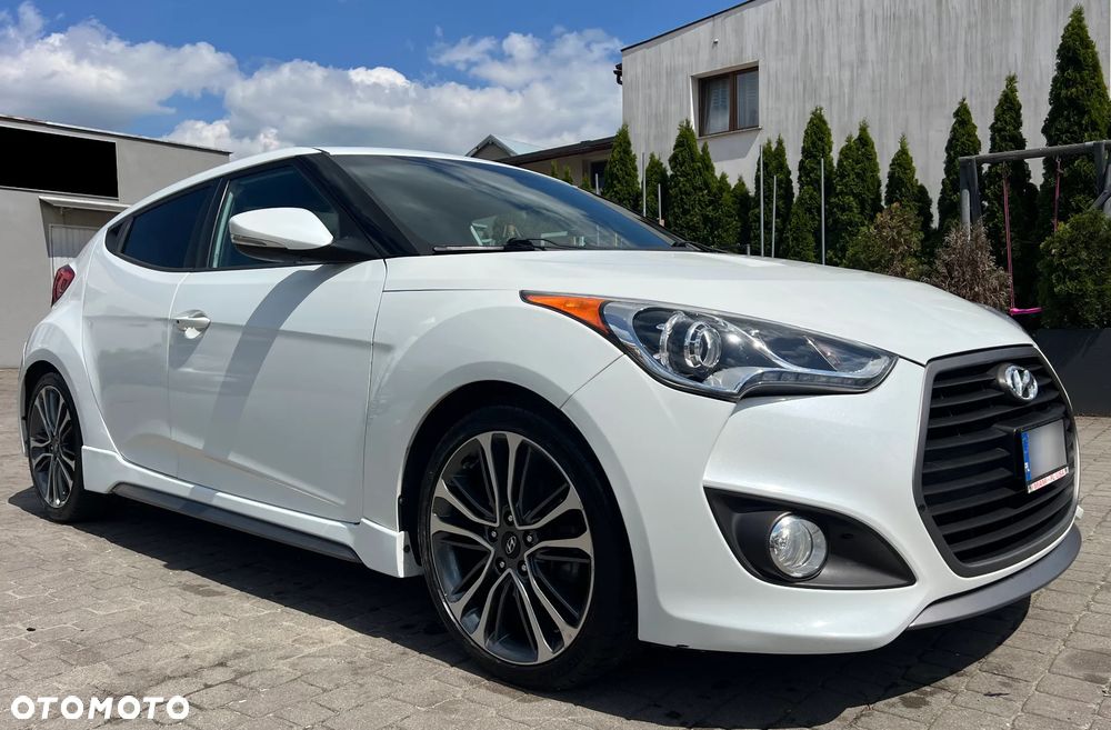Hyundai Veloster - 33