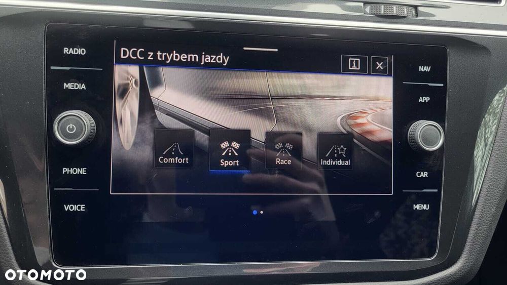 Volkswagen Tiguan - 26