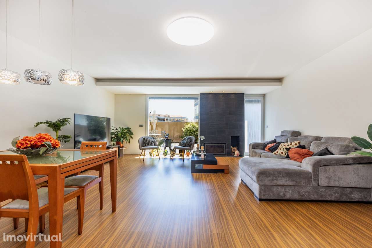 Moradia, 132 m², Ramada e Caneças - Grande imagem: 3/45