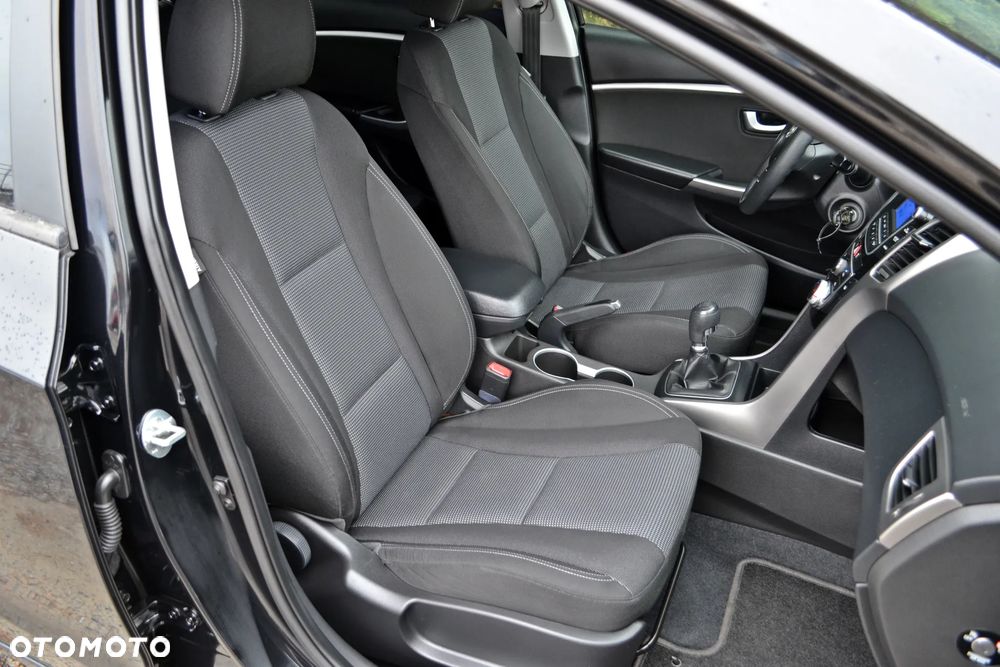 Hyundai i30 - 25