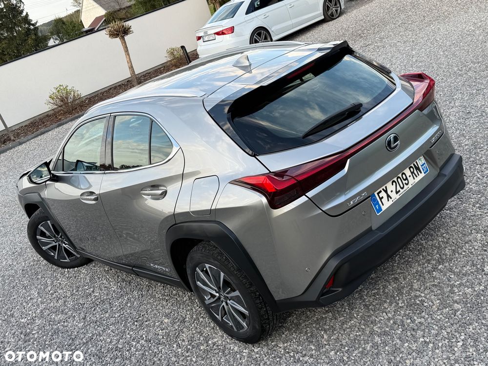 Lexus UX 300e Luxury Line - 16