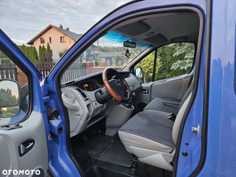 Opel Vivaro L2H1 2.9t - 9