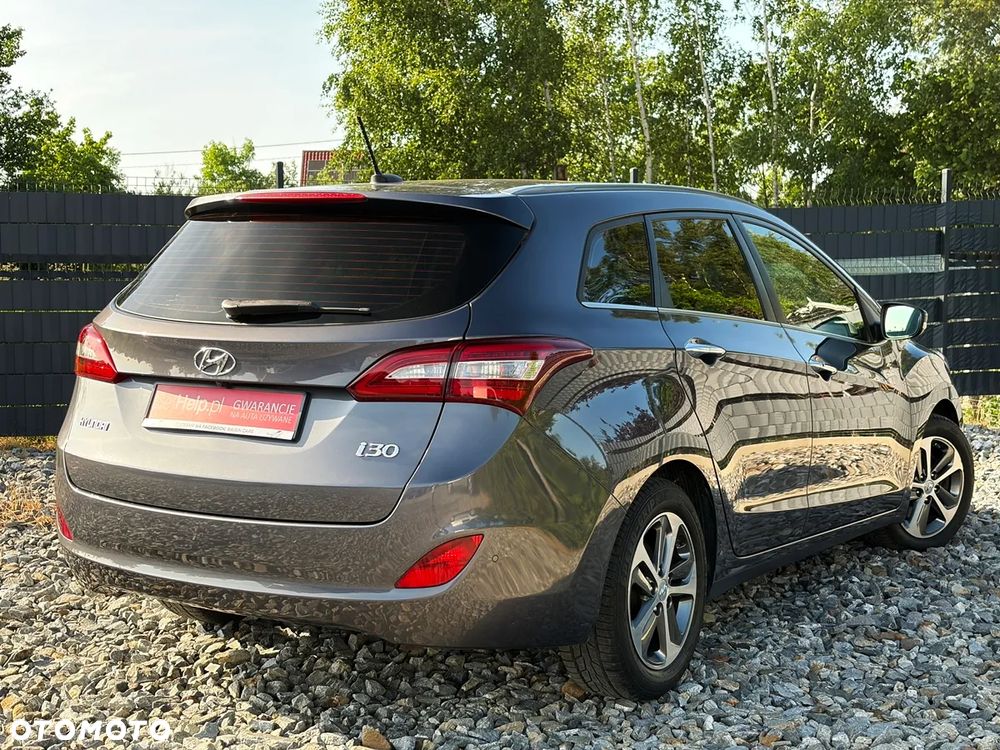 Hyundai i30 blue 1.6 CRDi DCT Passion - 29