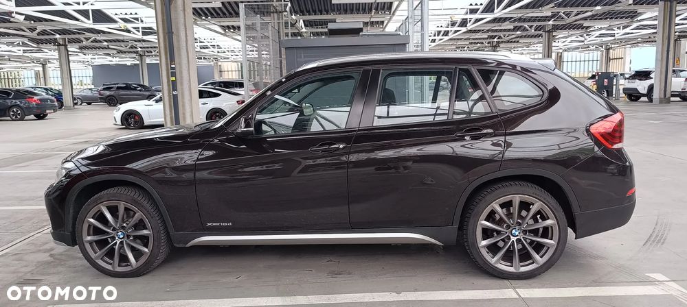 BMW X1 xDrive18d Sport Line - 6