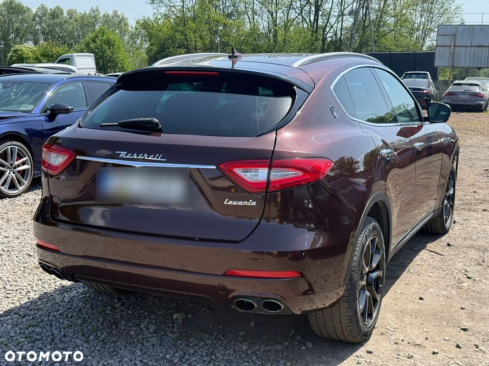 Maserati Levante S Q4 - 1