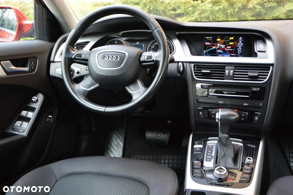 Audi A4 Avant 2.0 TDI DPF clean diesel multitronic Ambiente - 9
