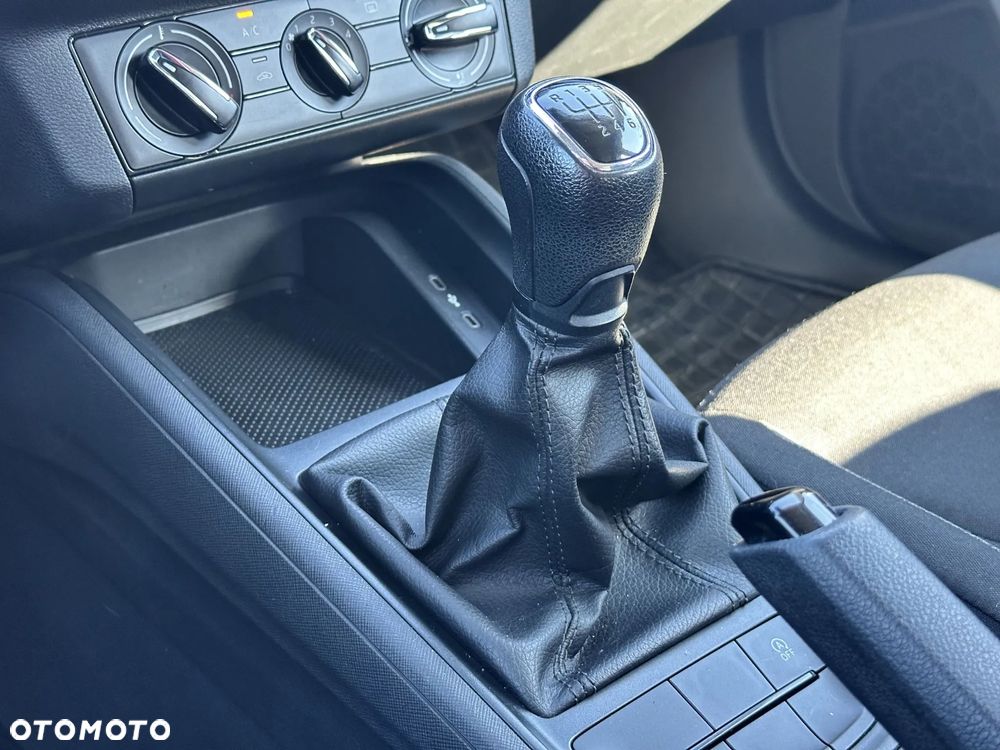 Skoda Scala 1.0 TSI Active - 27