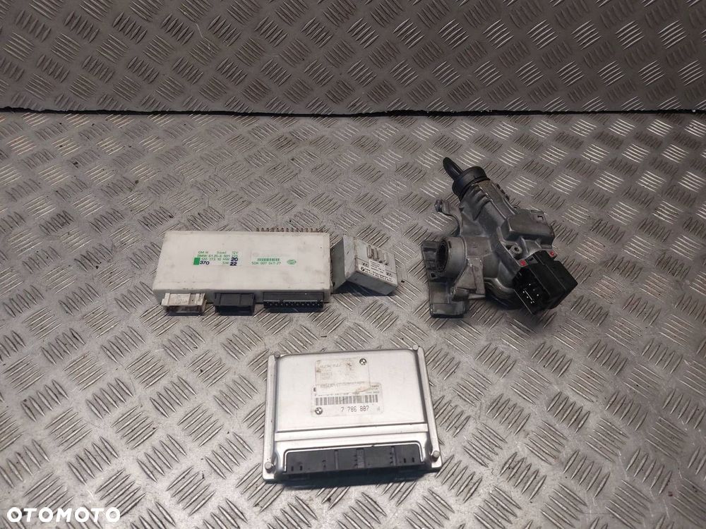 KOMPUTER STEROWNIK SILNIKA + STACYJKA BMW E39 M47D20 520D 7786887 - 1