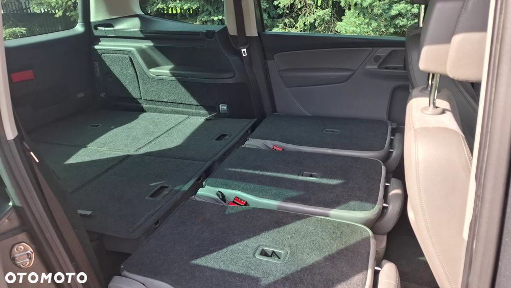 Volkswagen Sharan 2.0 TDI Highline - 28