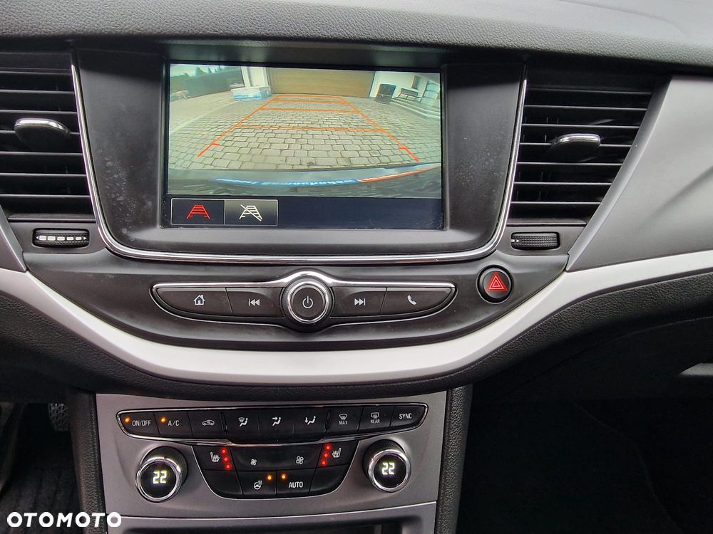 Opel Astra 1.4 Turbo 120 Jahre - 23