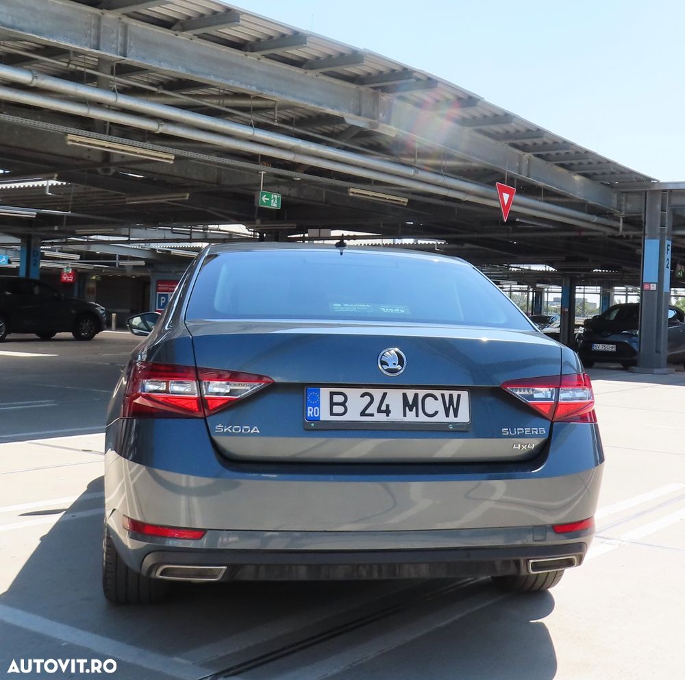 Skoda Superb 2.0 TDI 4X4 DSG Style - 6