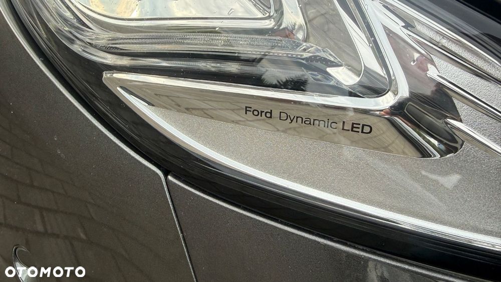 Ford Mondeo - 32